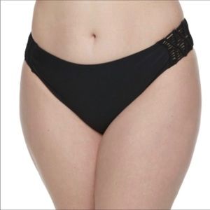 SO Black Hipster Macrame Bikini 2X Jr Plus NWT